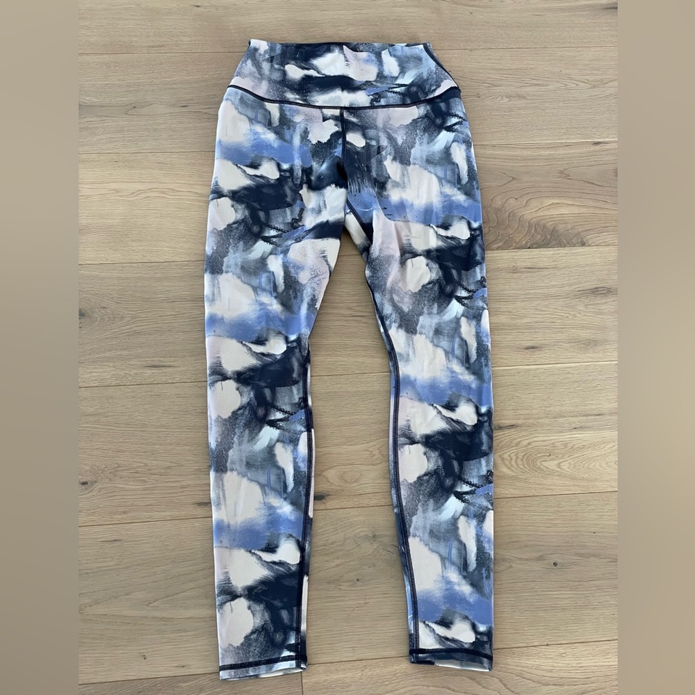 Alo Yoga Vapor High-Waist Graffiti Tie Dye Legging M